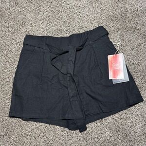 NWT CI Sonó Women's Black Linen Shorts